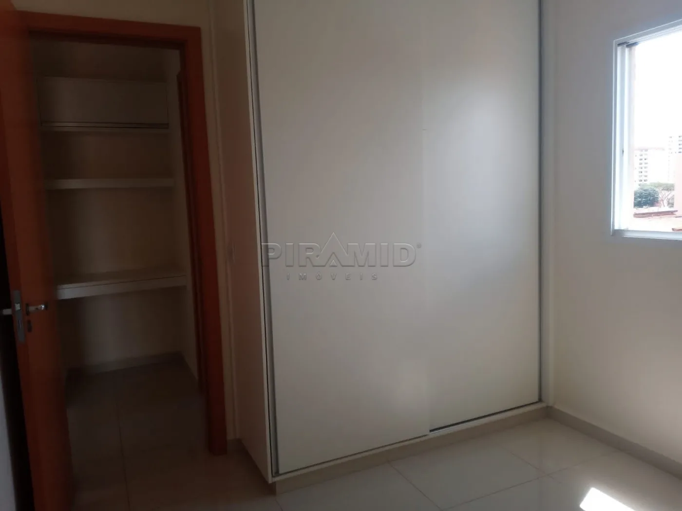 Alugar Apartamento / Padr&atilde;o em Ribeir&atilde;o Preto R$ 1.600,00 - Foto 7