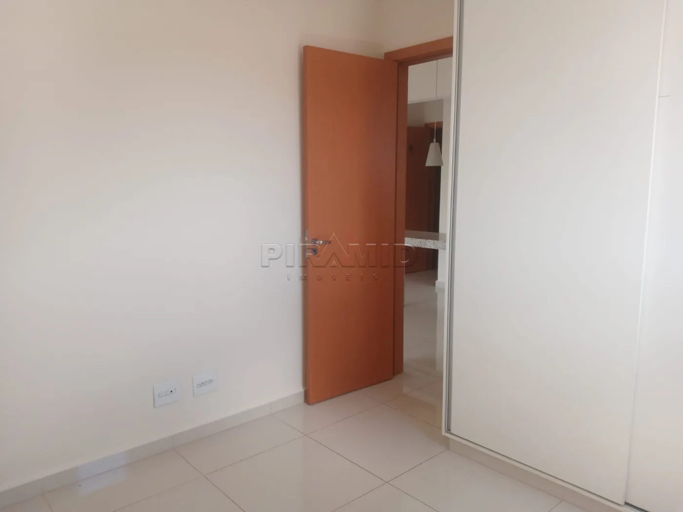 Alugar Apartamento / Padr&atilde;o em Ribeir&atilde;o Preto R$ 1.600,00 - Foto 8