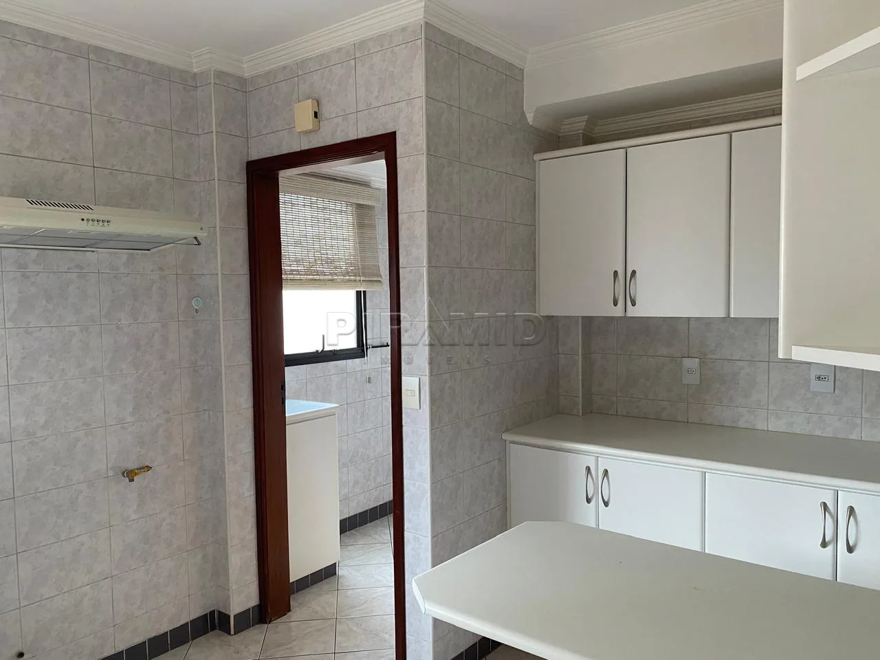 Alugar Apartamento / Padr&atilde;o em Ribeir&atilde;o Preto R$ 3.000,00 - Foto 17