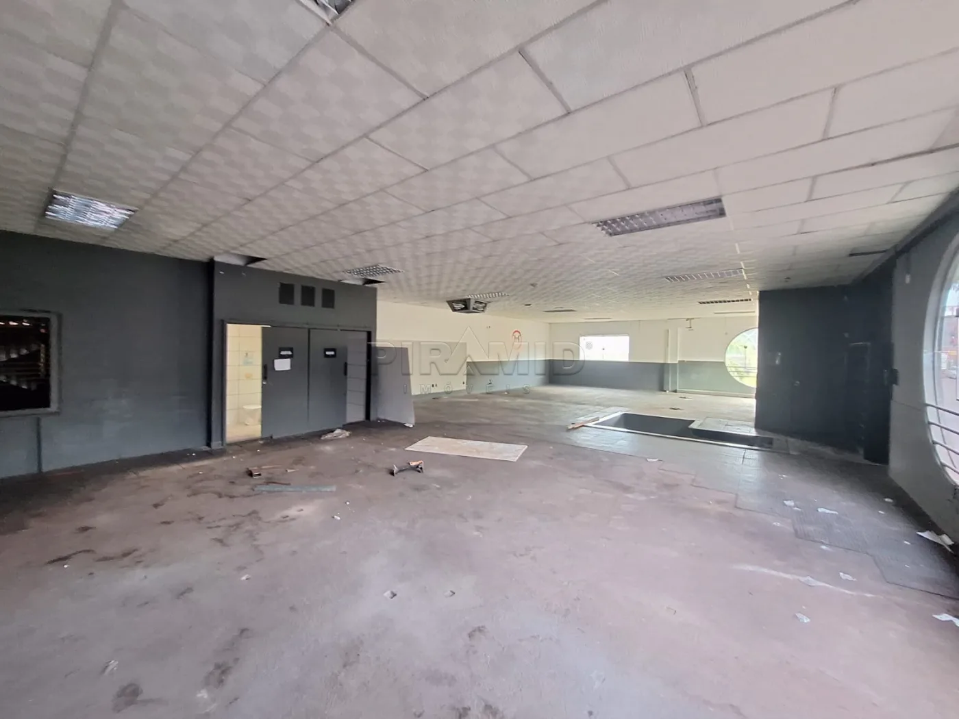 Alugar Comercial / Sal&atilde;o em Ribeir&atilde;o Preto R$ 17.000,00 - Foto 3
