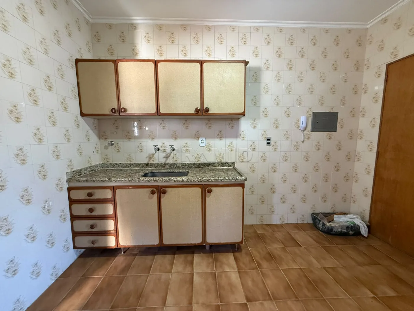 Alugar Apartamento / Padr&atilde;o em Ribeir&atilde;o Preto R$ 1.700,00 - Foto 6
