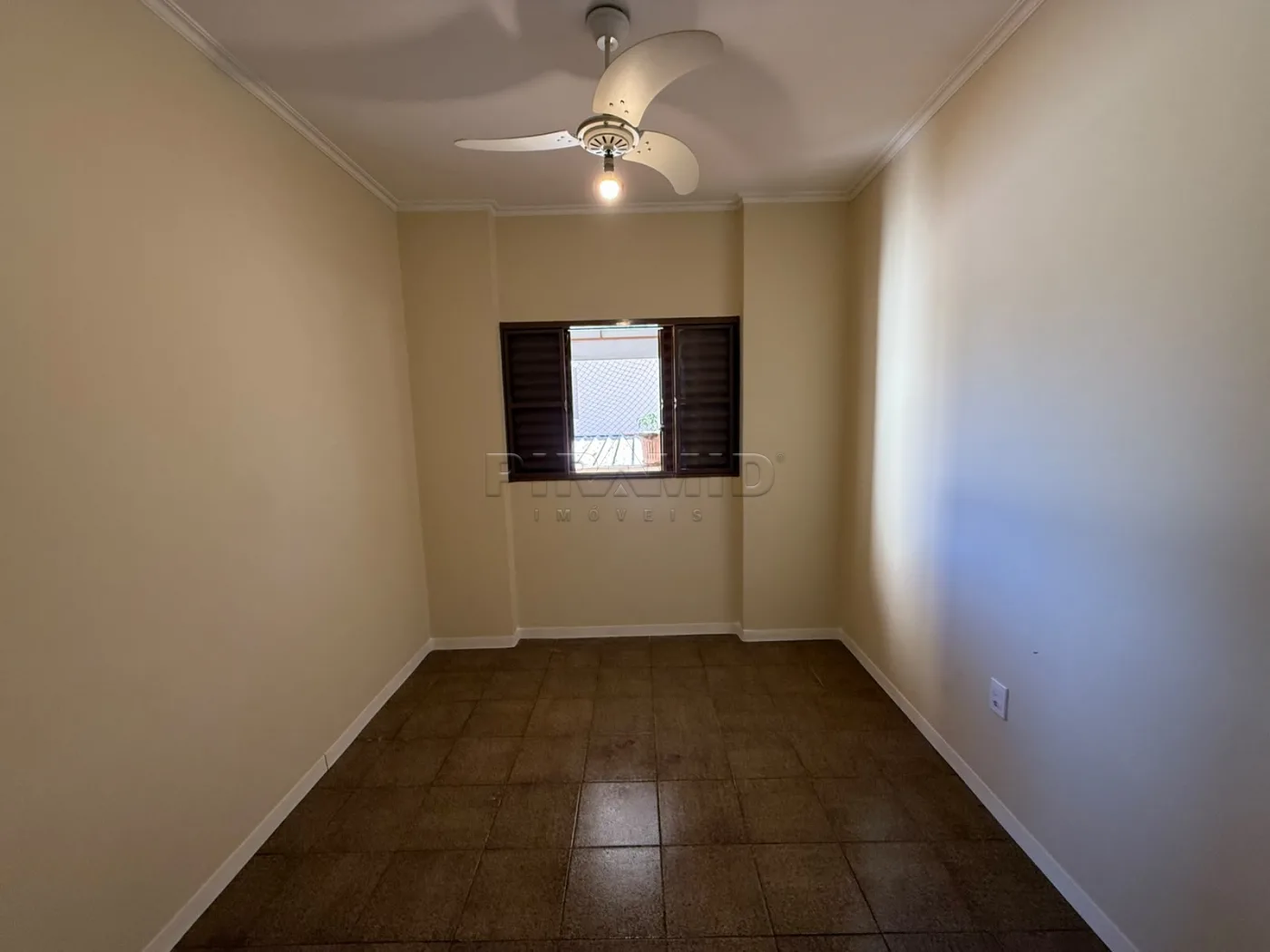 Alugar Apartamento / Padr&atilde;o em Ribeir&atilde;o Preto R$ 1.700,00 - Foto 12