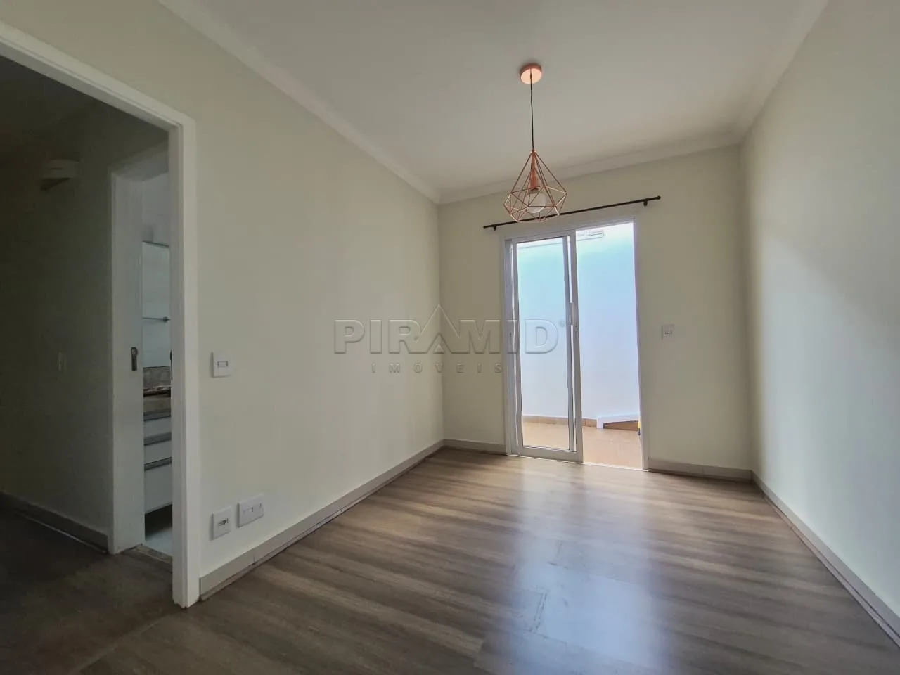 Alugar Casa / Condom&iacute;nio em Ribeir&atilde;o Preto R$ 4.000,00 - Foto 1