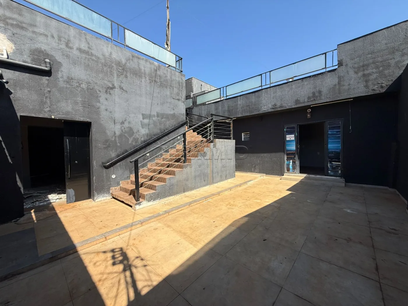 Alugar Comercial / Sal&atilde;o em Ribeir&atilde;o Preto R$ 5.000,00 - Foto 12