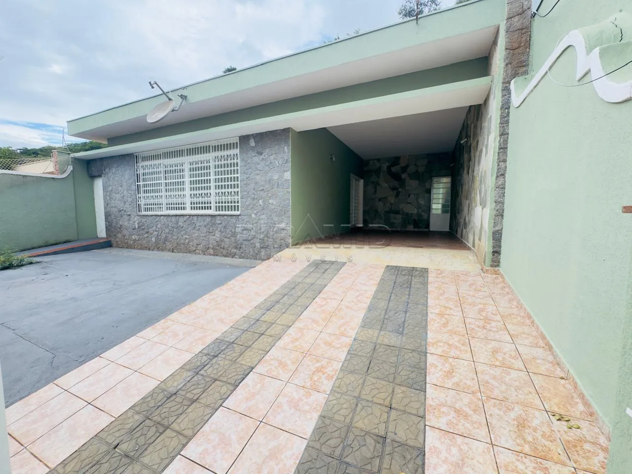 Alugar Casa / Padr&atilde;o em Ribeir&atilde;o Preto R$ 3.500,00 - Foto 1