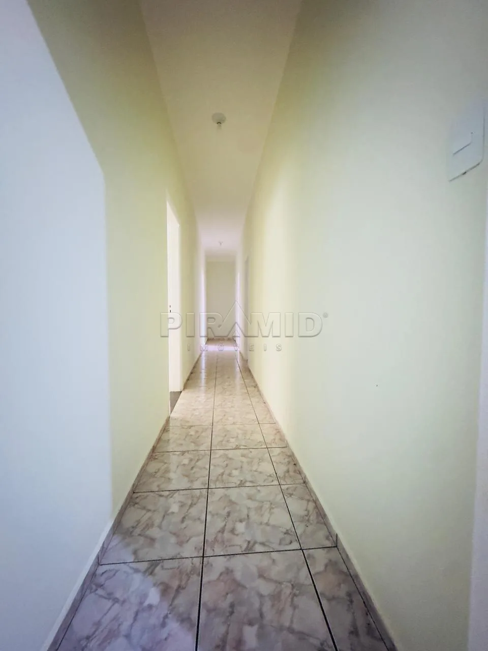 Alugar Casa / Padr&atilde;o em Ribeir&atilde;o Preto R$ 3.500,00 - Foto 4