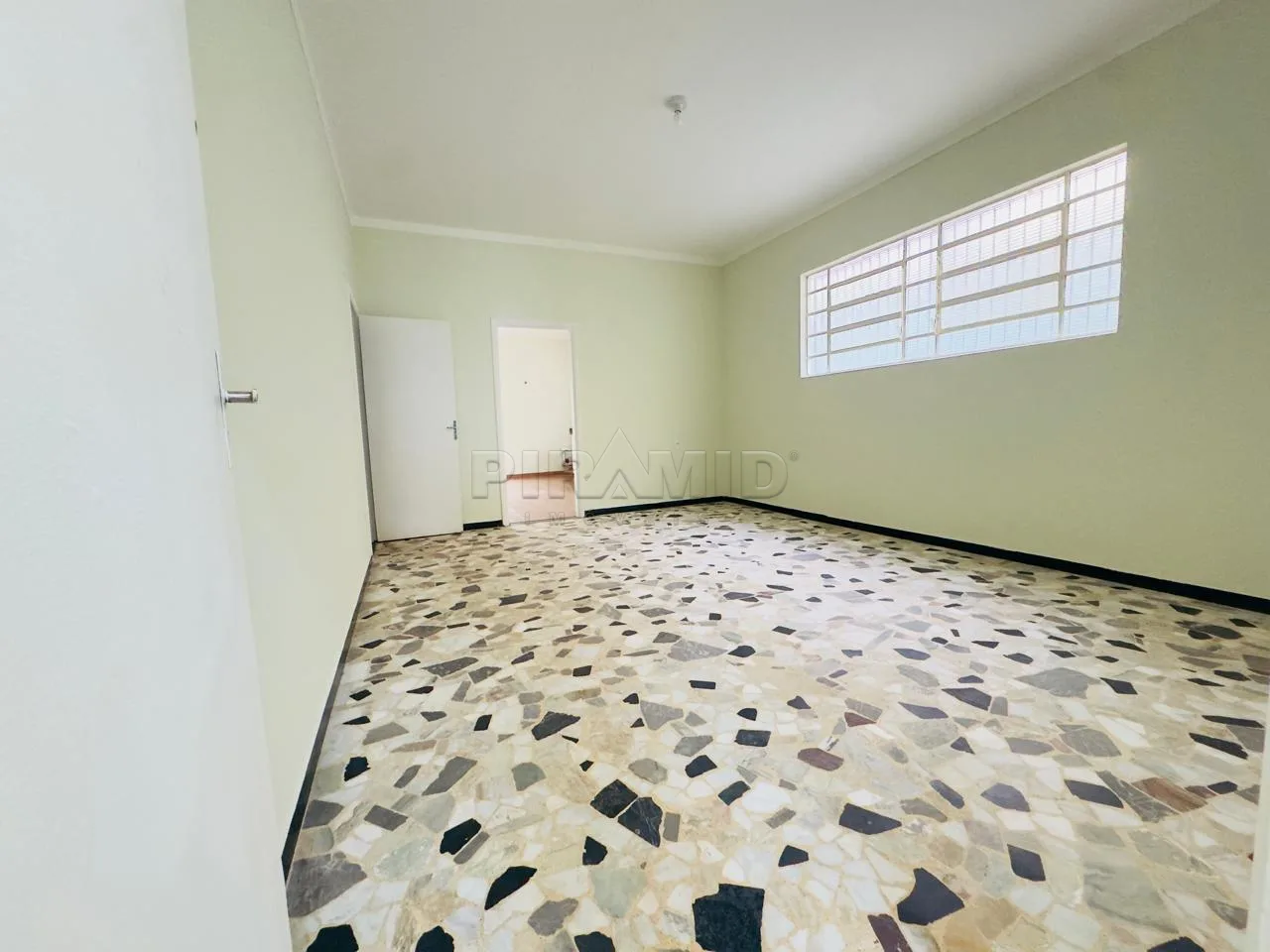 Alugar Casa / Padr&atilde;o em Ribeir&atilde;o Preto R$ 3.500,00 - Foto 6