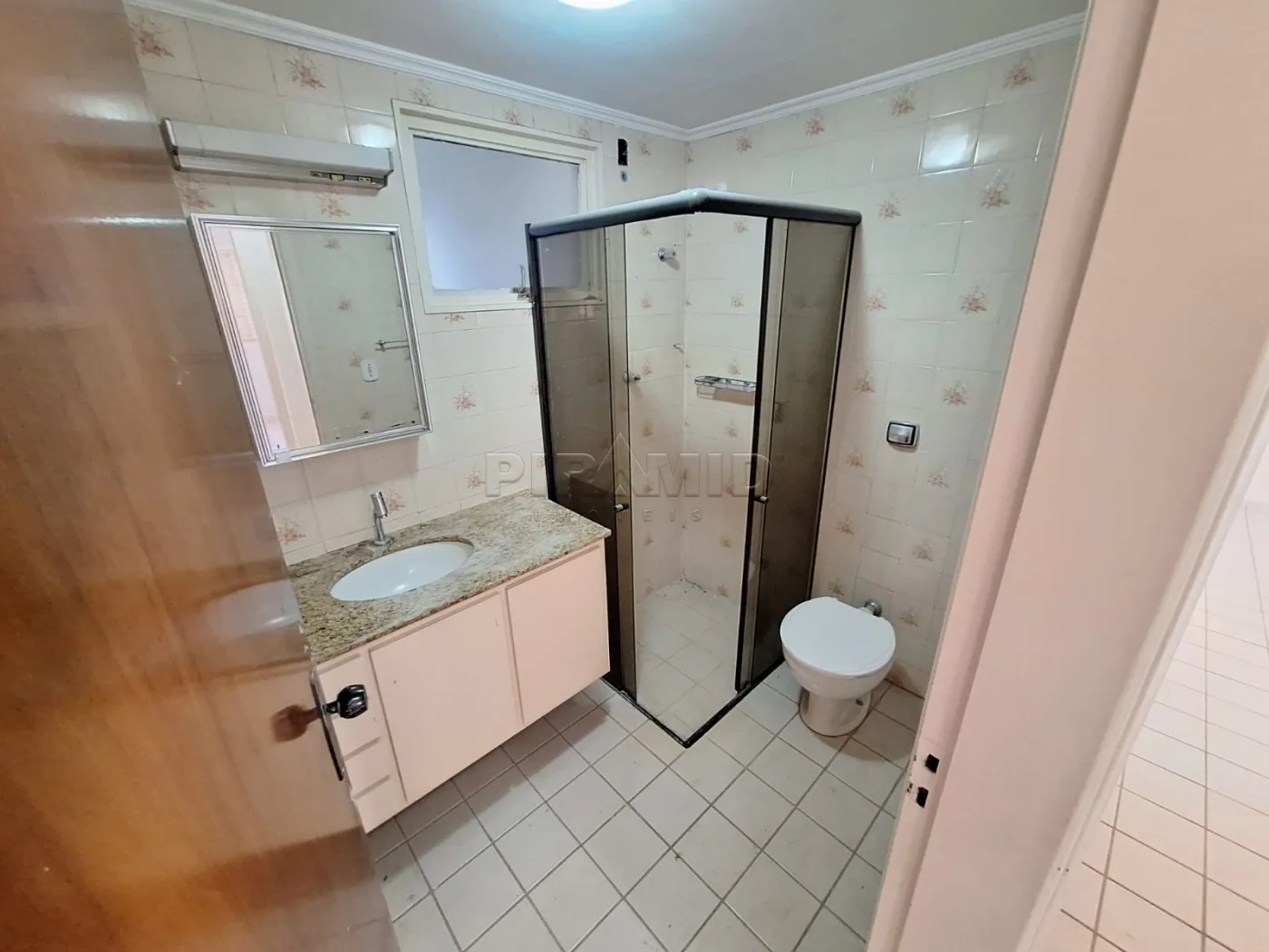 Alugar Apartamento / Padr&atilde;o em Ribeir&atilde;o Preto R$ 1.400,00 - Foto 5