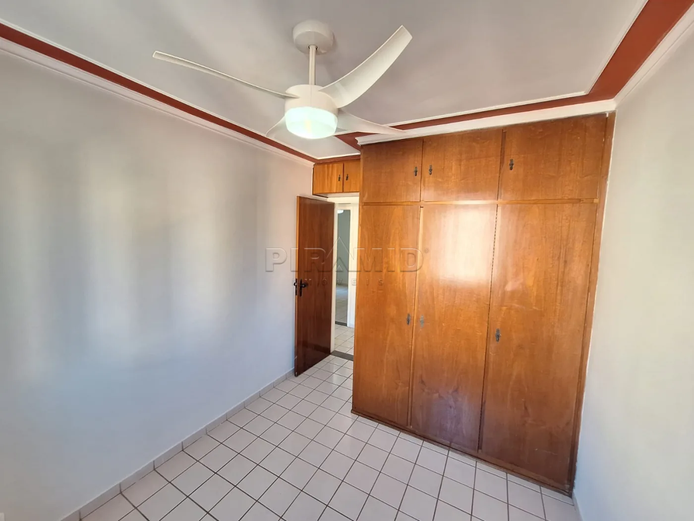 Alugar Apartamento / Padr&atilde;o em Ribeir&atilde;o Preto R$ 1.400,00 - Foto 7