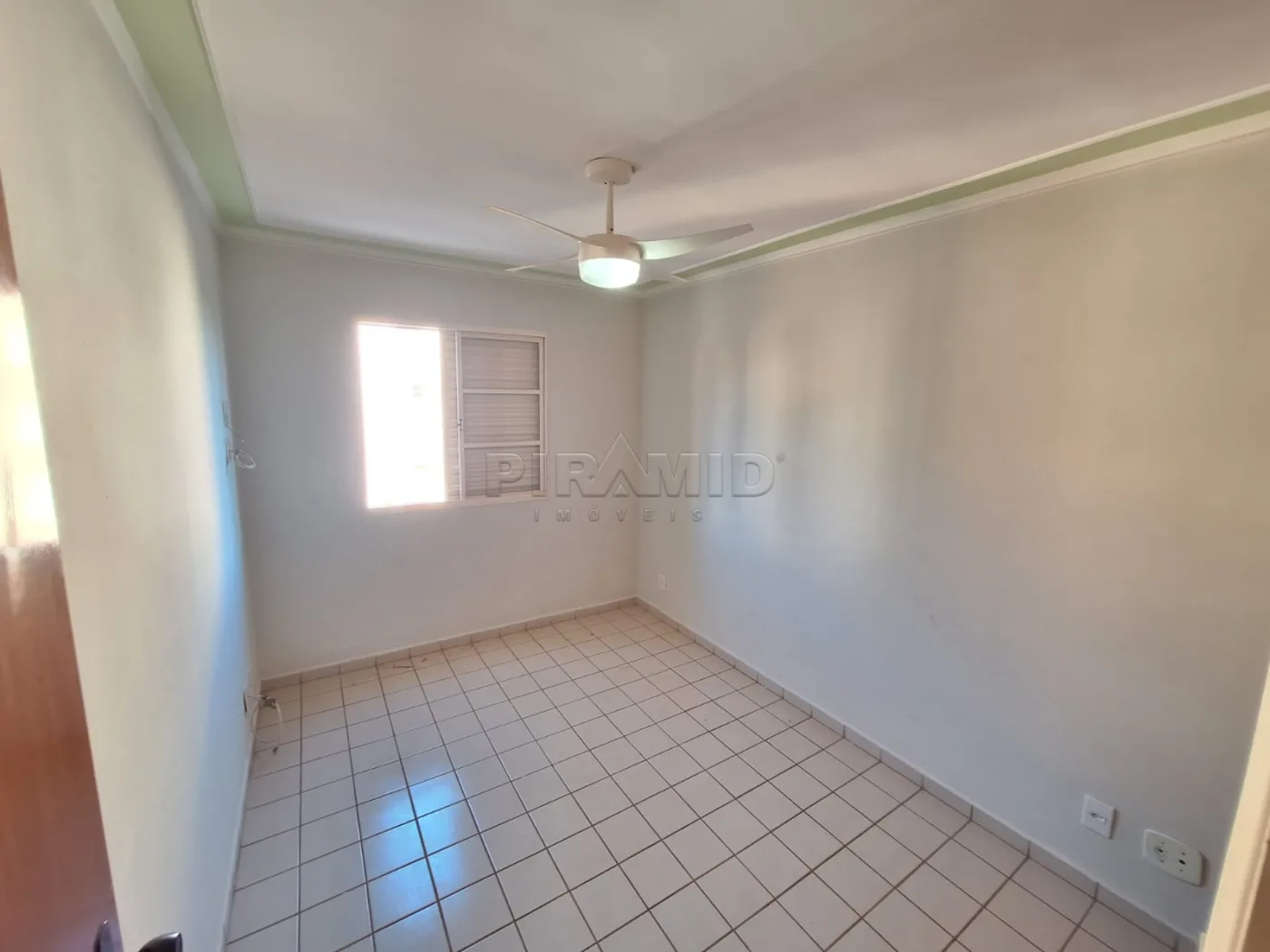 Alugar Apartamento / Padr&atilde;o em Ribeir&atilde;o Preto R$ 1.400,00 - Foto 8