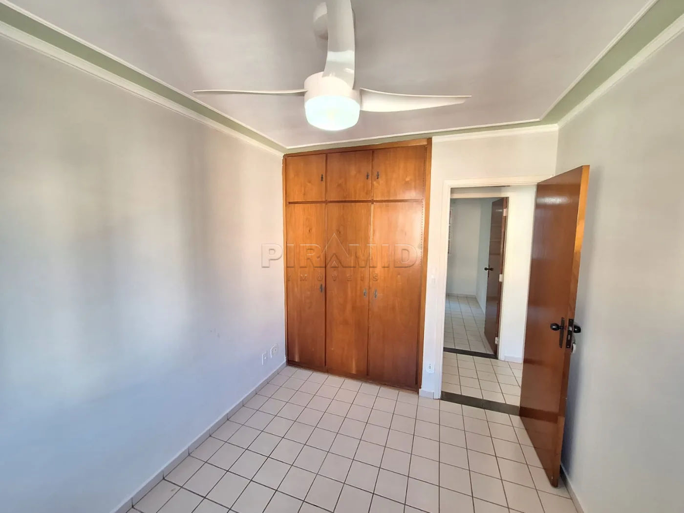 Alugar Apartamento / Padr&atilde;o em Ribeir&atilde;o Preto R$ 1.400,00 - Foto 9