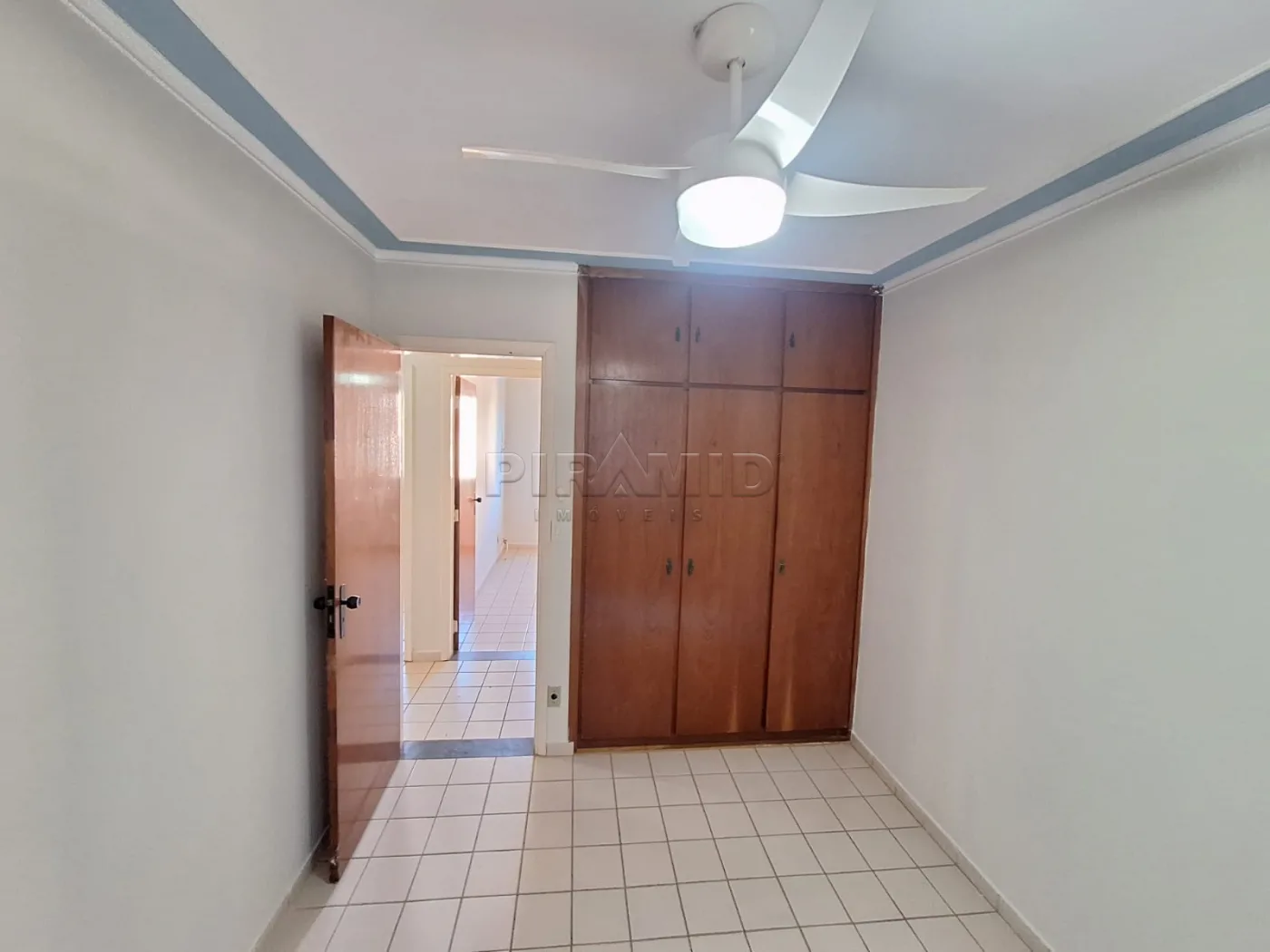 Alugar Apartamento / Padr&atilde;o em Ribeir&atilde;o Preto R$ 1.400,00 - Foto 11
