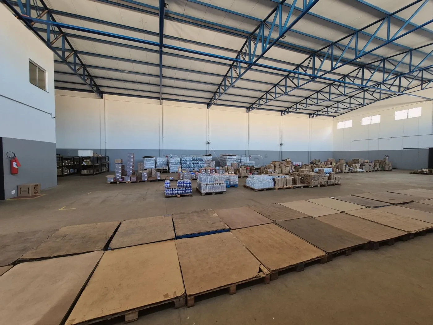 Alugar Comercial / Galp&atilde;o  Barrac&atilde;o em Jardin&oacute;polis R$ 35.000,00 - Foto 17