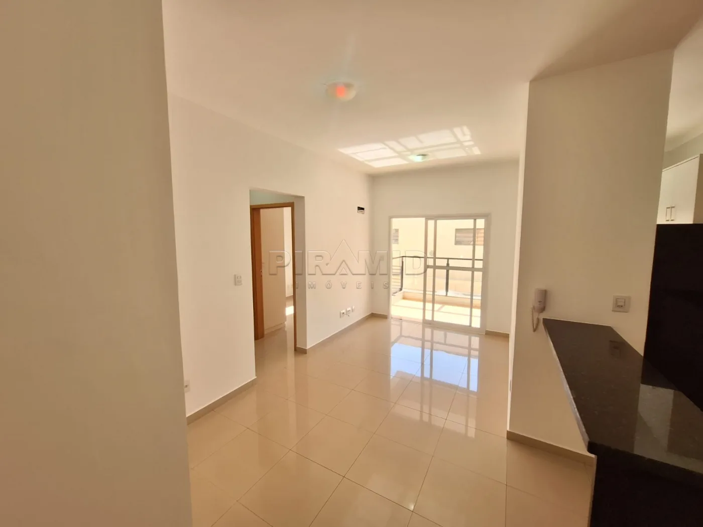 Comprar Apartamento / Padr&atilde;o em Ribeir&atilde;o Preto R$ 400.000,00 - Foto 1