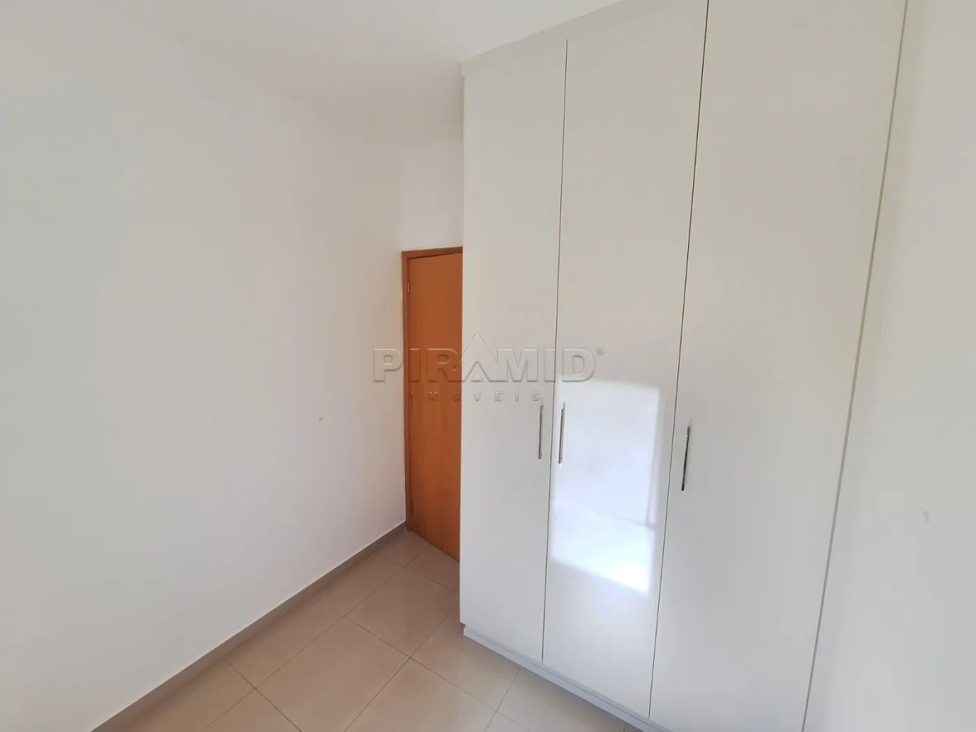Comprar Apartamento / Padr&atilde;o em Ribeir&atilde;o Preto R$ 400.000,00 - Foto 8