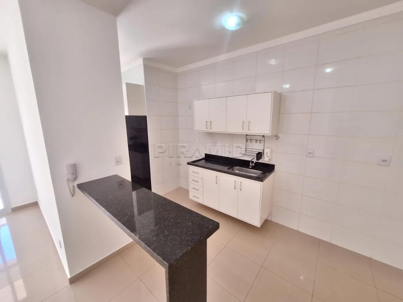 Comprar Apartamento / Padr&atilde;o em Ribeir&atilde;o Preto R$ 400.000,00 - Foto 14