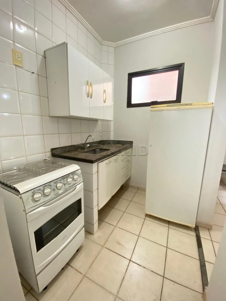Alugar Apartamento / Padr&atilde;o em Ribeir&atilde;o Preto R$ 1.400,00 - Foto 5
