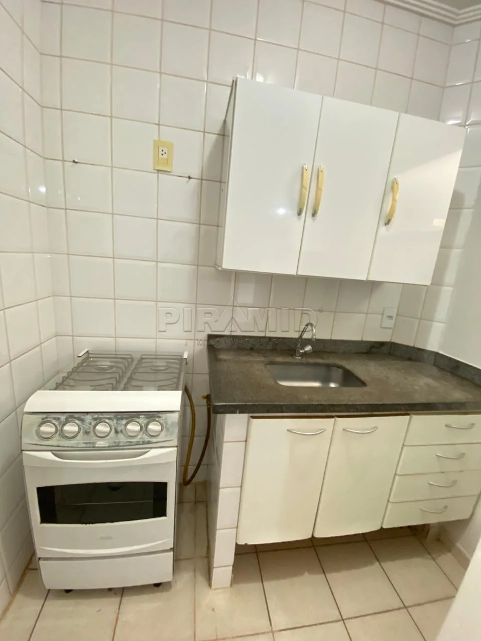 Alugar Apartamento / Padr&atilde;o em Ribeir&atilde;o Preto R$ 1.400,00 - Foto 6