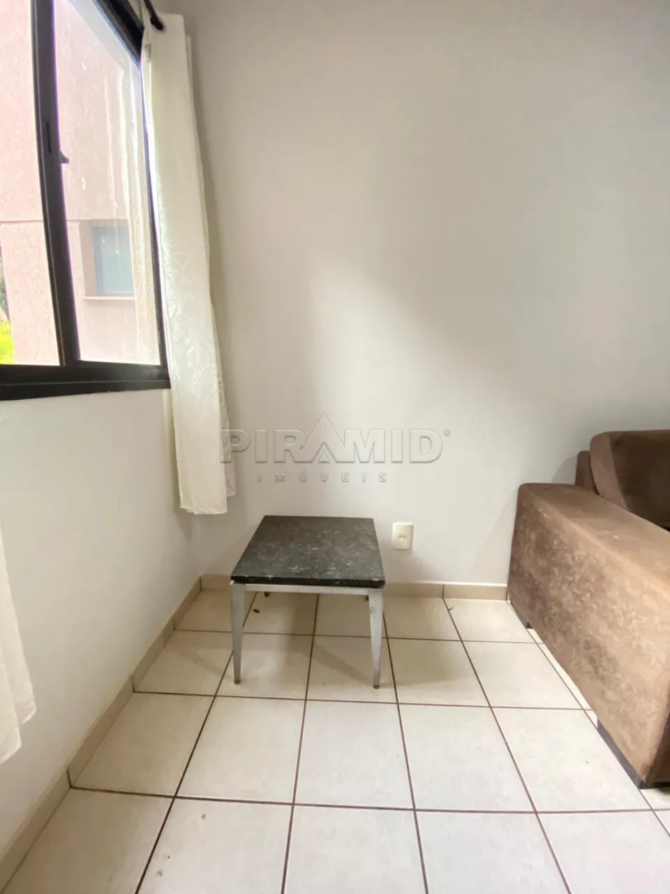 Alugar Apartamento / Padr&atilde;o em Ribeir&atilde;o Preto R$ 1.400,00 - Foto 4
