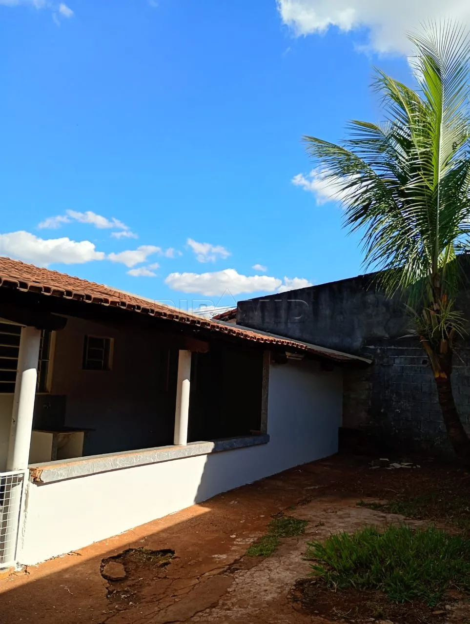 Alugar Casa / Padr&atilde;o em Ribeir&atilde;o Preto R$ 1.000,00 - Foto 2
