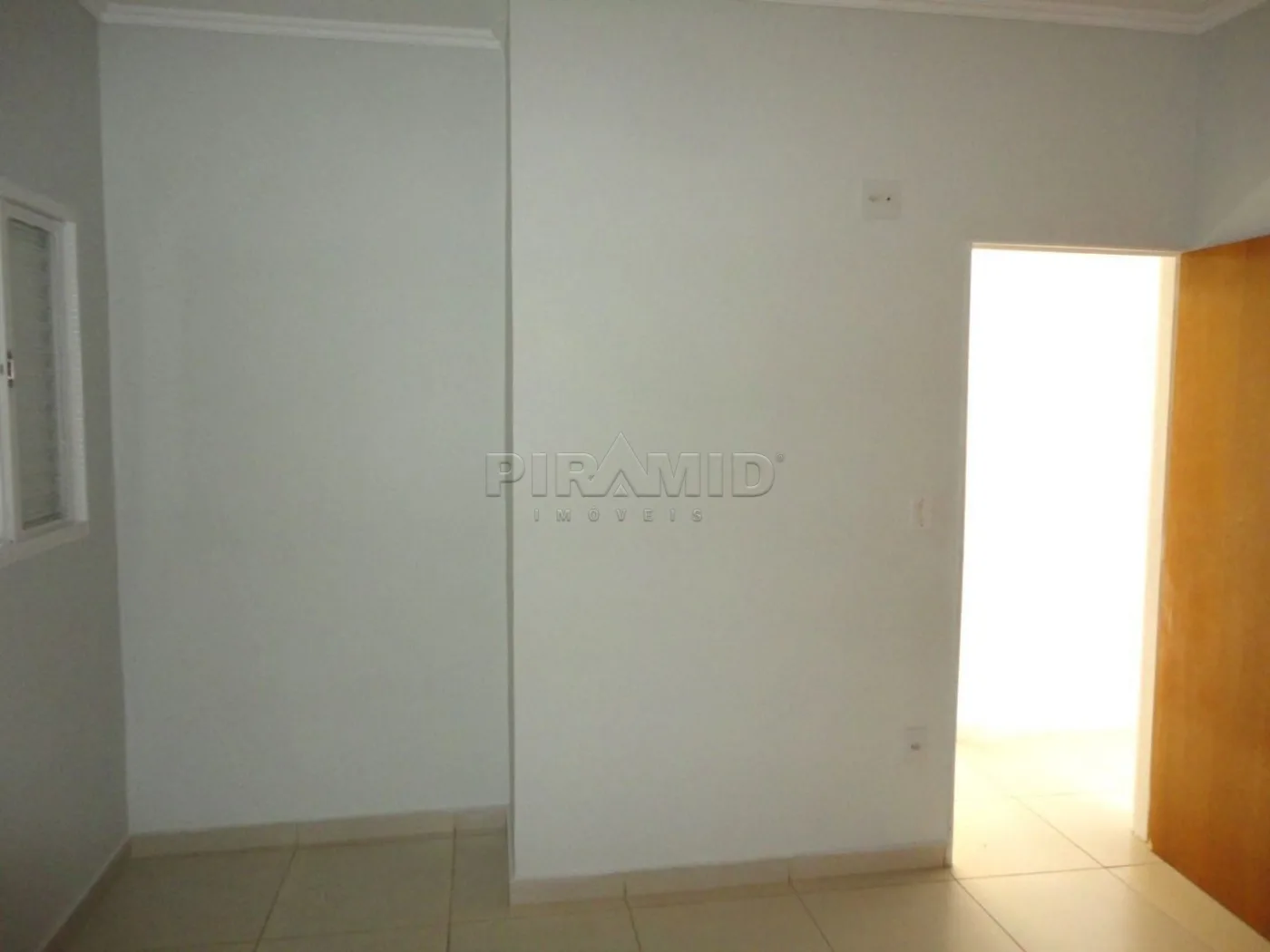 Comprar Casa / Padr&atilde;o em Ribeir&atilde;o Preto R$ 360.000,00 - Foto 4