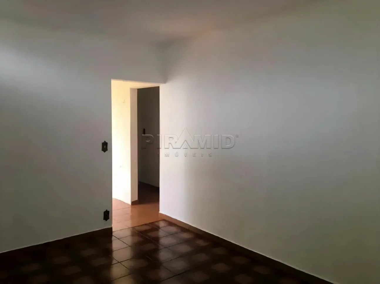 Alugar Casa / Padr&atilde;o em Ribeir&atilde;o Preto R$ 2.600,00 - Foto 6