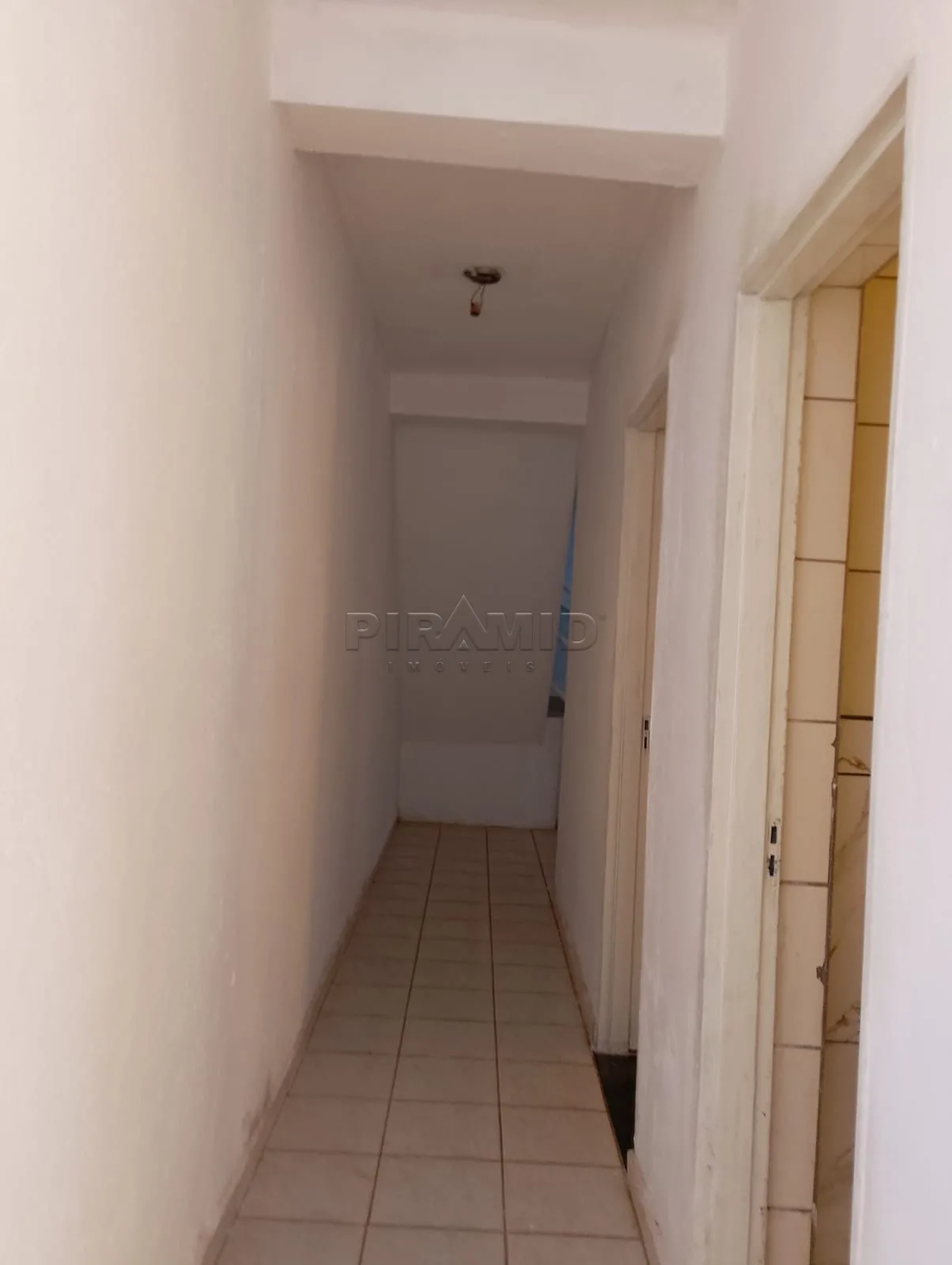 Alugar Casa / Padr&atilde;o em Ribeir&atilde;o Preto R$ 1.800,00 - Foto 9