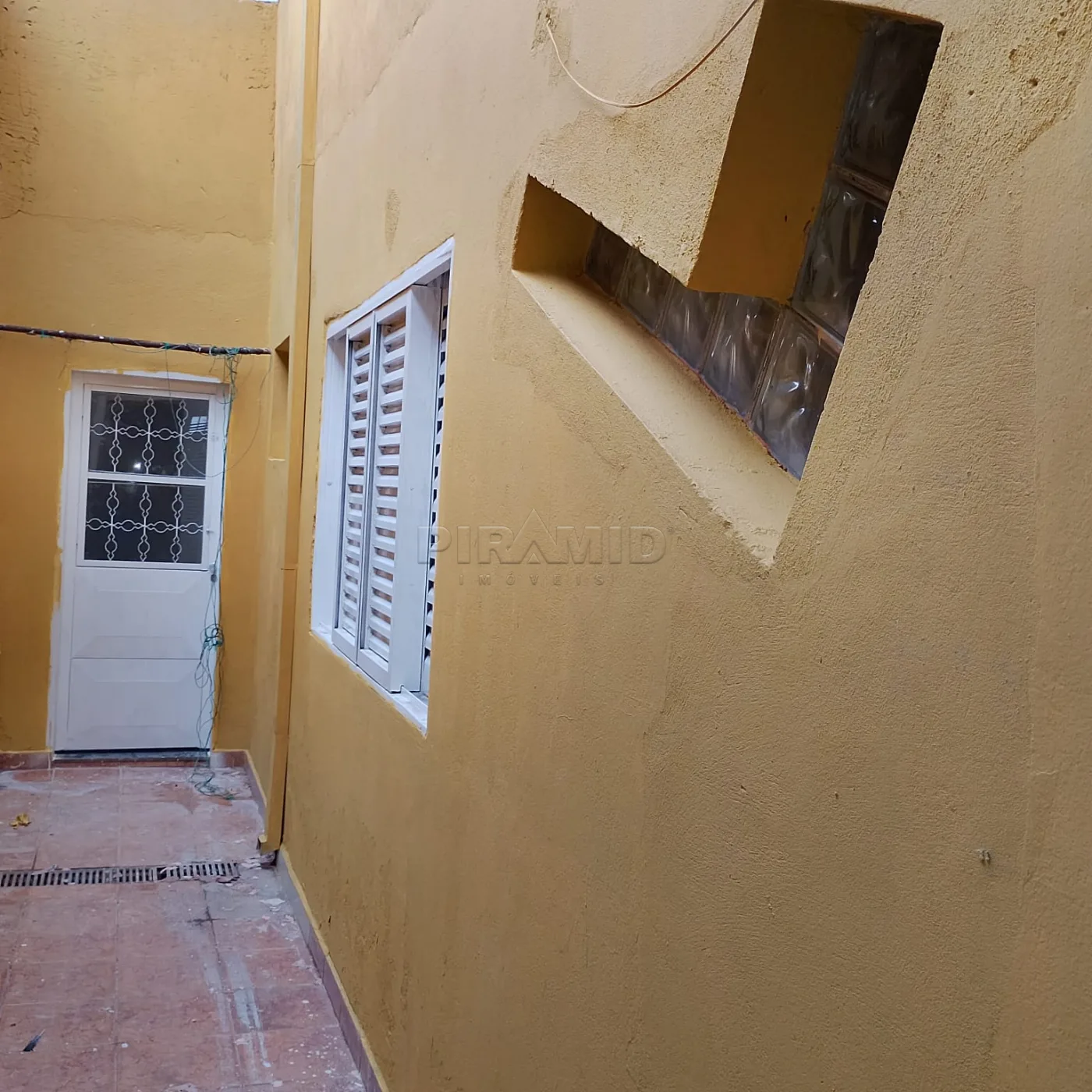 Alugar Casa / Padr&atilde;o em Ribeir&atilde;o Preto R$ 1.800,00 - Foto 18