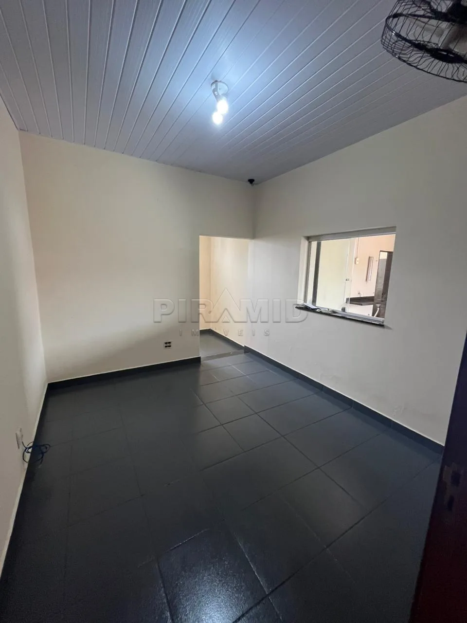 Alugar Comercial / Casa em Ribeir&atilde;o Preto R$ 3.000,00 - Foto 10