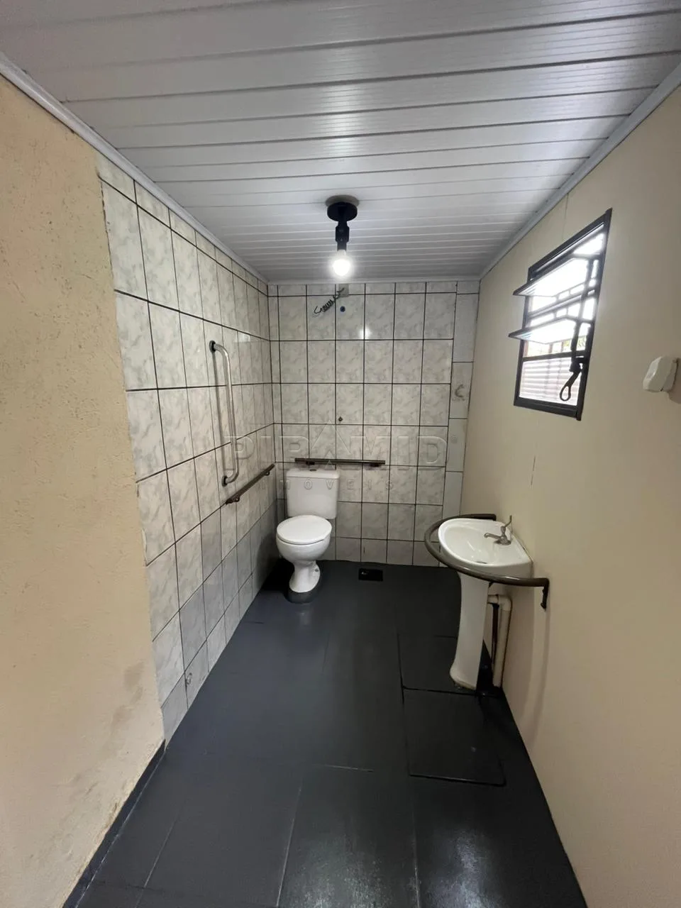 Alugar Comercial / Casa em Ribeir&atilde;o Preto R$ 3.000,00 - Foto 11
