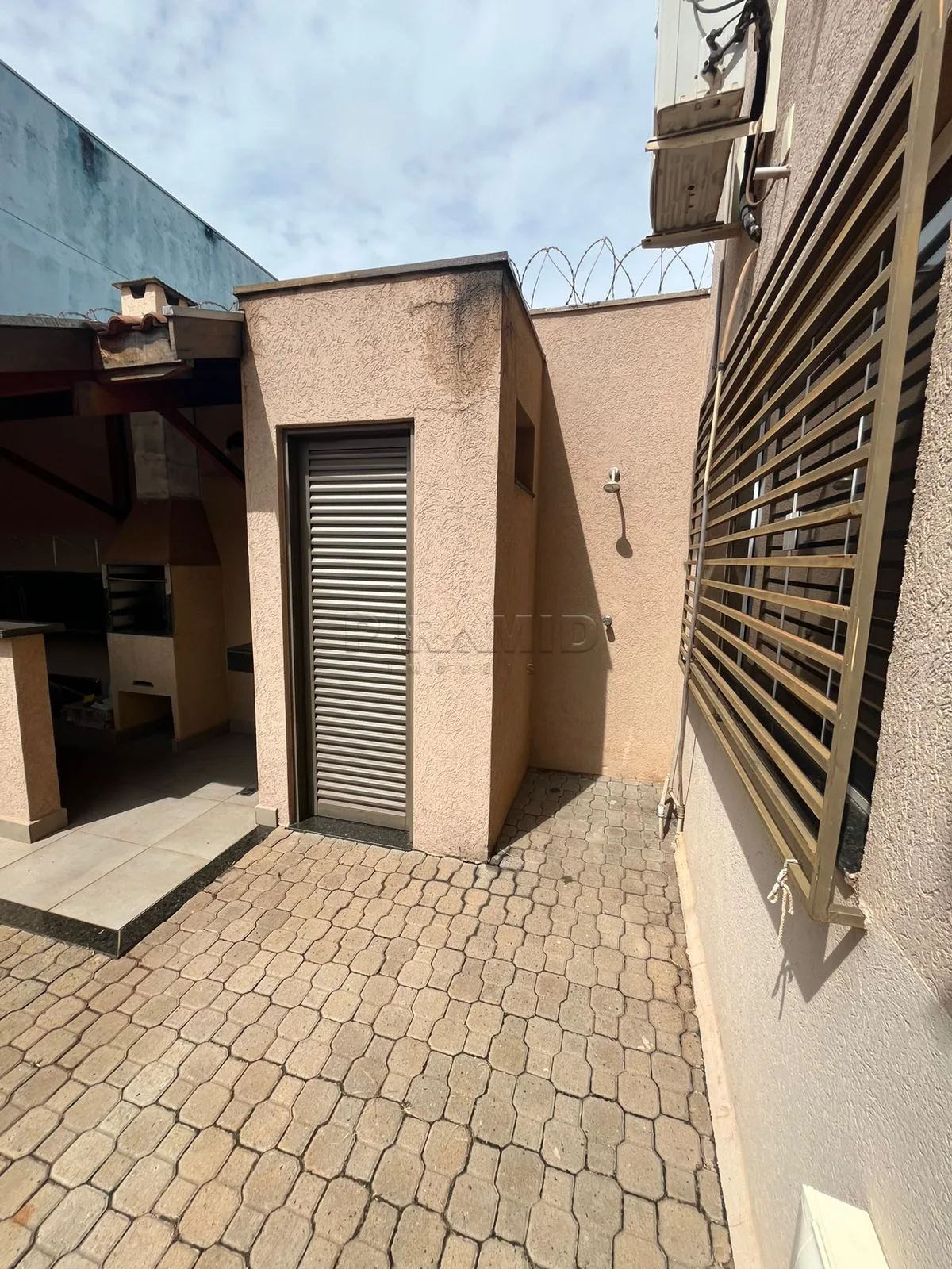 Alugar Comercial / Casa em Ribeir&atilde;o Preto R$ 3.000,00 - Foto 17