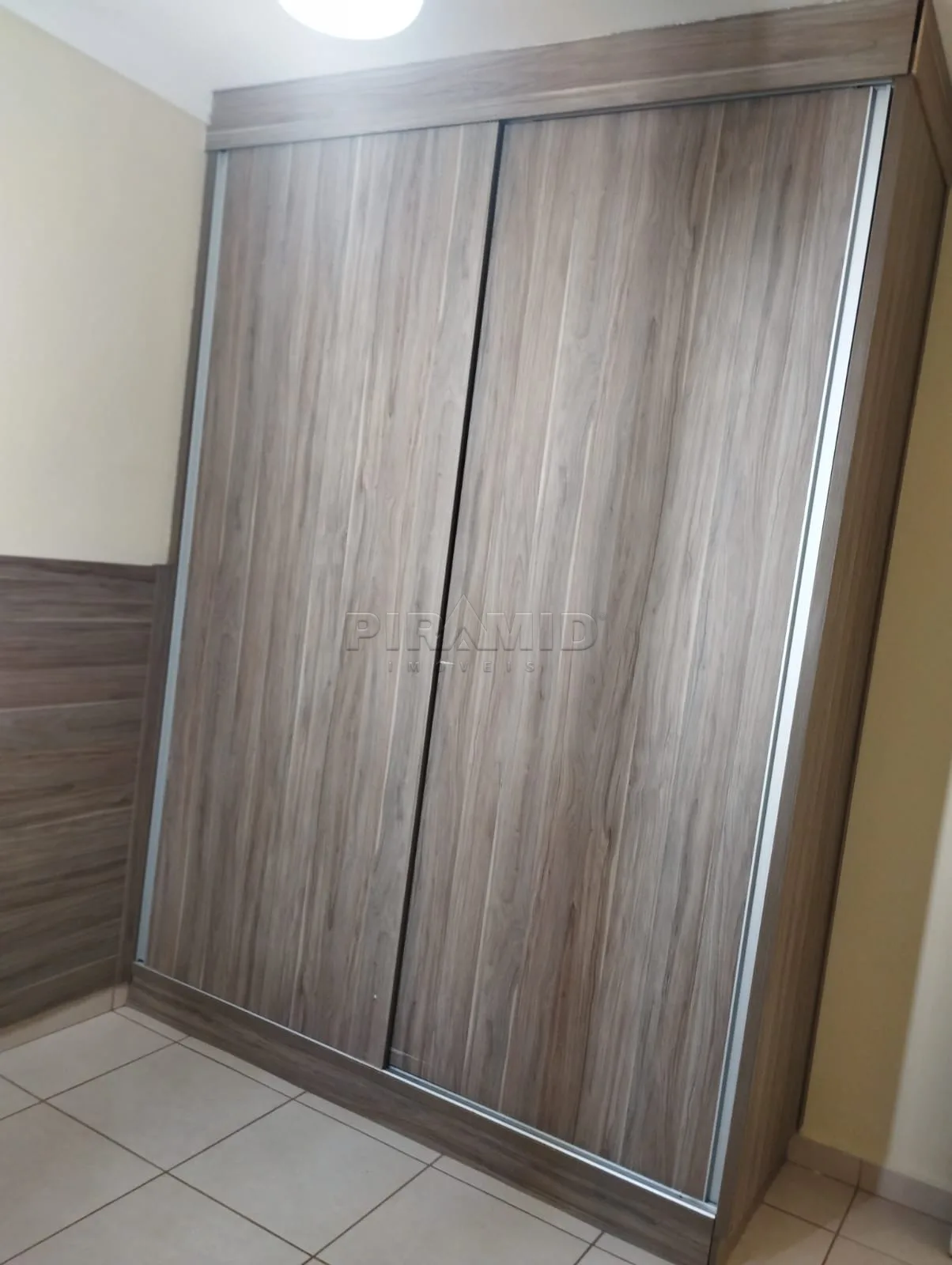 Alugar Apartamento / Padr&atilde;o em Ribeir&atilde;o Preto R$ 1.400,00 - Foto 9