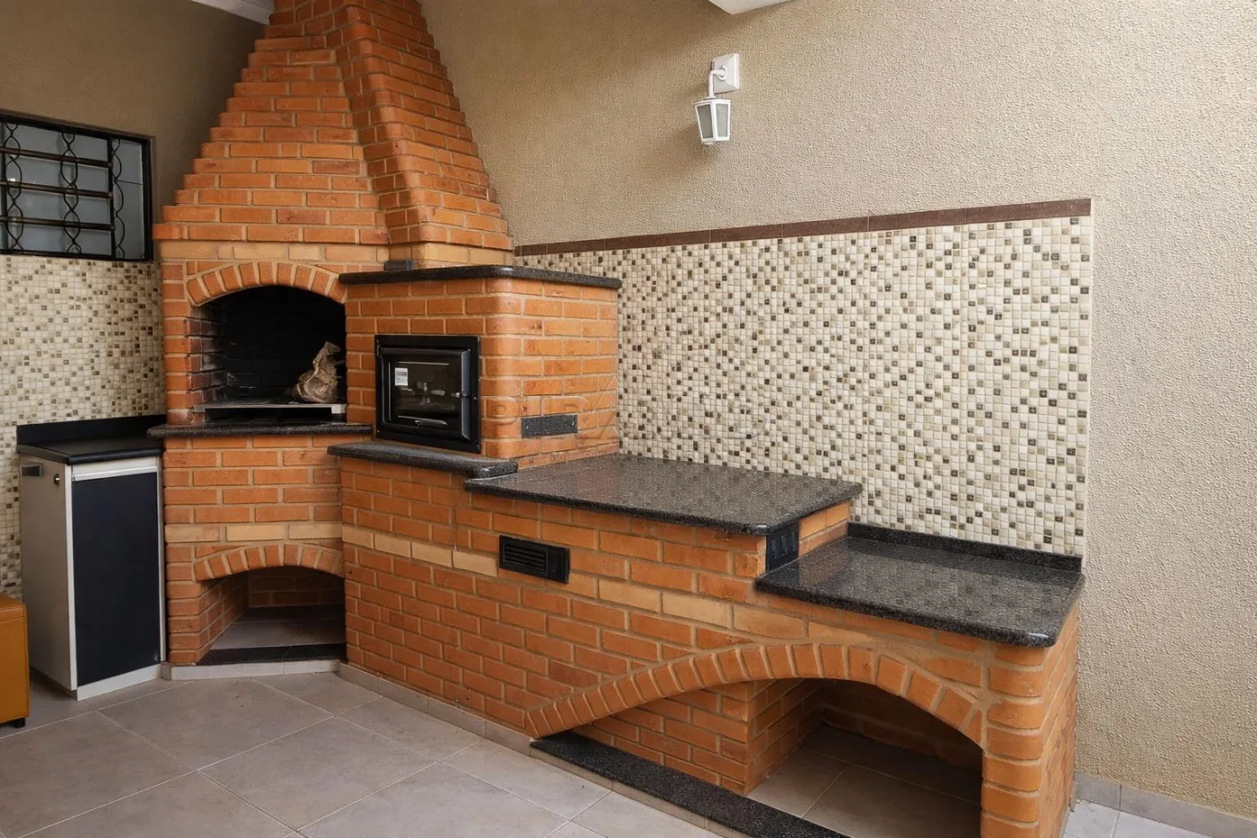 Alugar Casa / Padr&atilde;o em Ribeir&atilde;o Preto R$ 1.600,00 - Foto 3