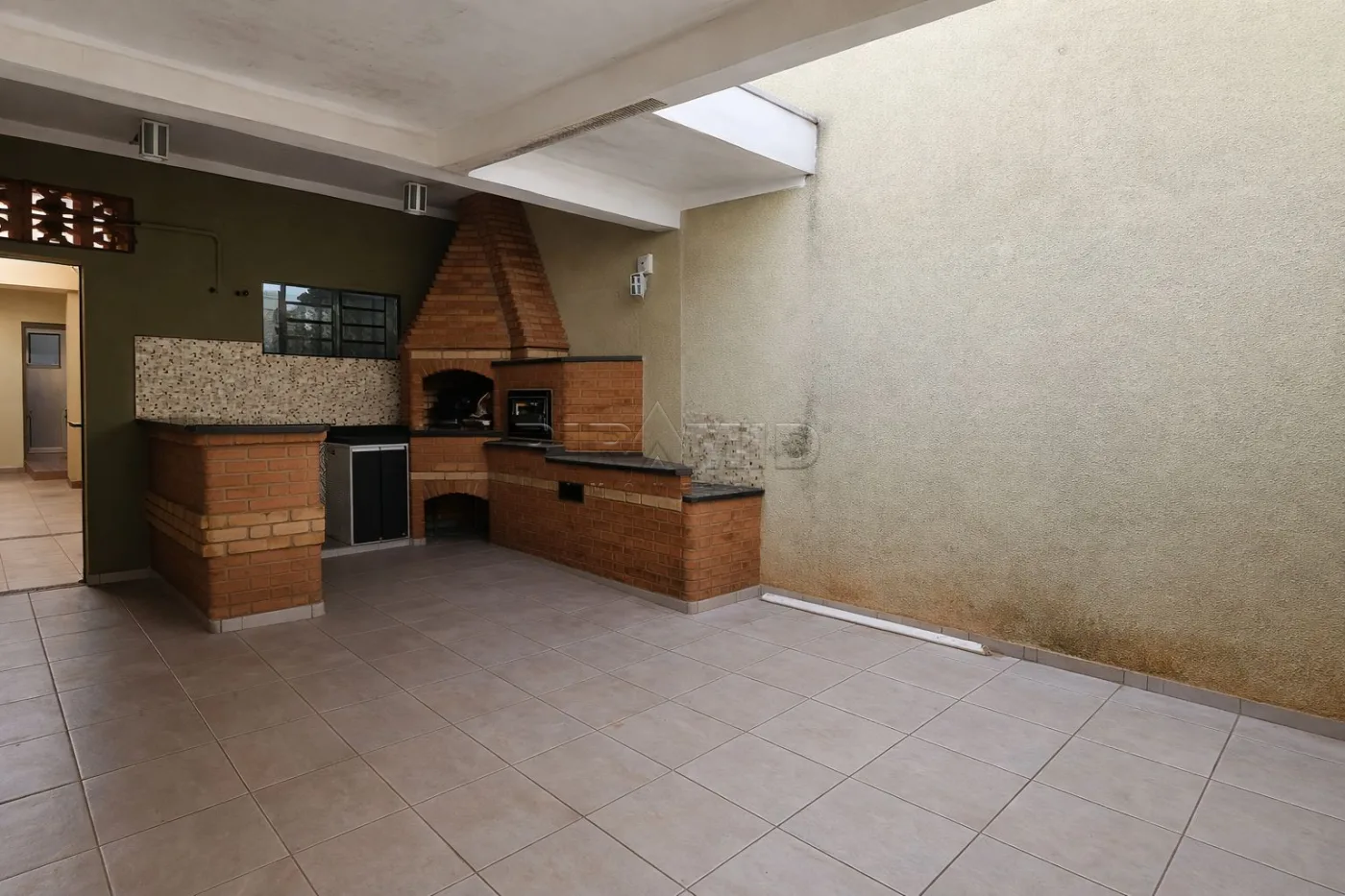 Alugar Casa / Padr&atilde;o em Ribeir&atilde;o Preto R$ 1.600,00 - Foto 2