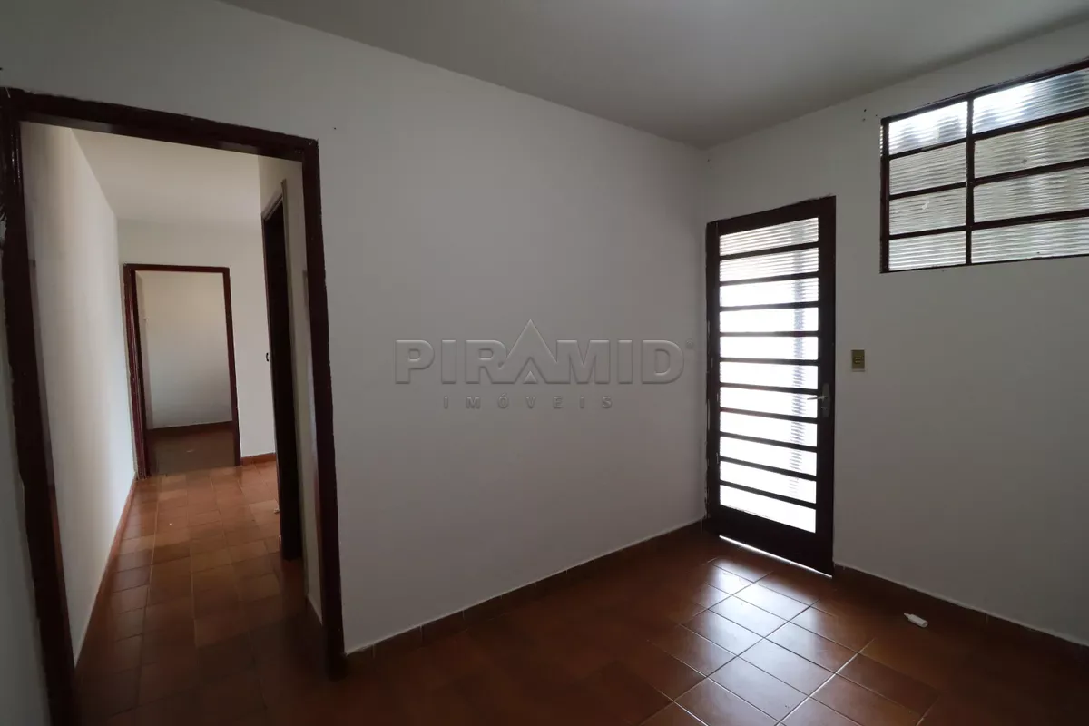 Alugar Casa / Padr&atilde;o em Ribeir&atilde;o Preto R$ 1.700,00 - Foto 4