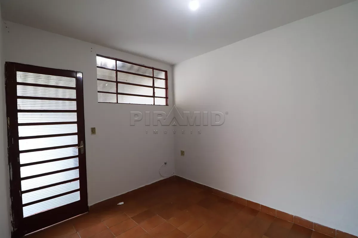 Alugar Casa / Padr&atilde;o em Ribeir&atilde;o Preto R$ 1.700,00 - Foto 3