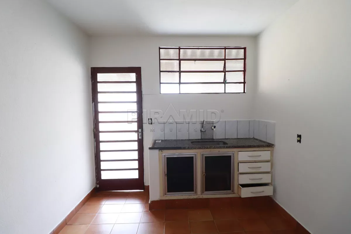 Alugar Casa / Padr&atilde;o em Ribeir&atilde;o Preto R$ 1.700,00 - Foto 12