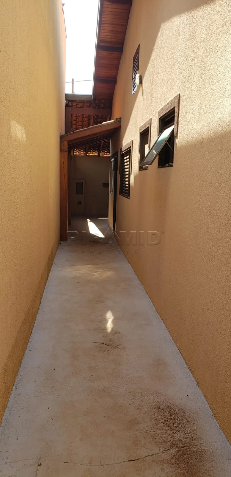 Alugar Casa / Padr&atilde;o em Ribeir&atilde;o Preto R$ 3.000,00 - Foto 9