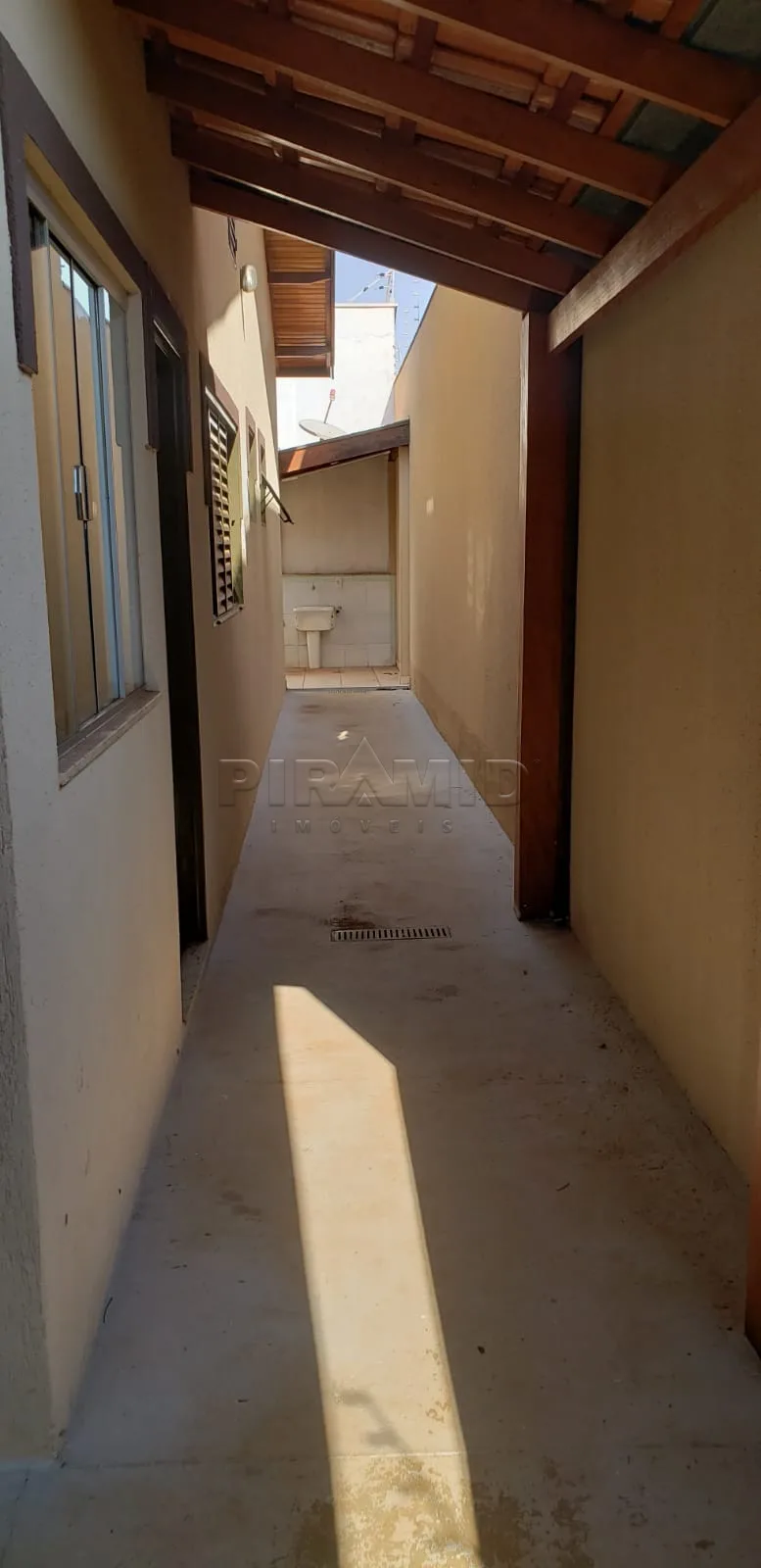 Alugar Casa / Padr&atilde;o em Ribeir&atilde;o Preto R$ 3.000,00 - Foto 10