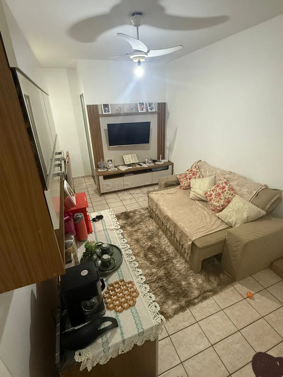 Alugar Casa / Condom&iacute;nio em Ribeir&atilde;o Preto R$ 1.550,00 - Foto 2