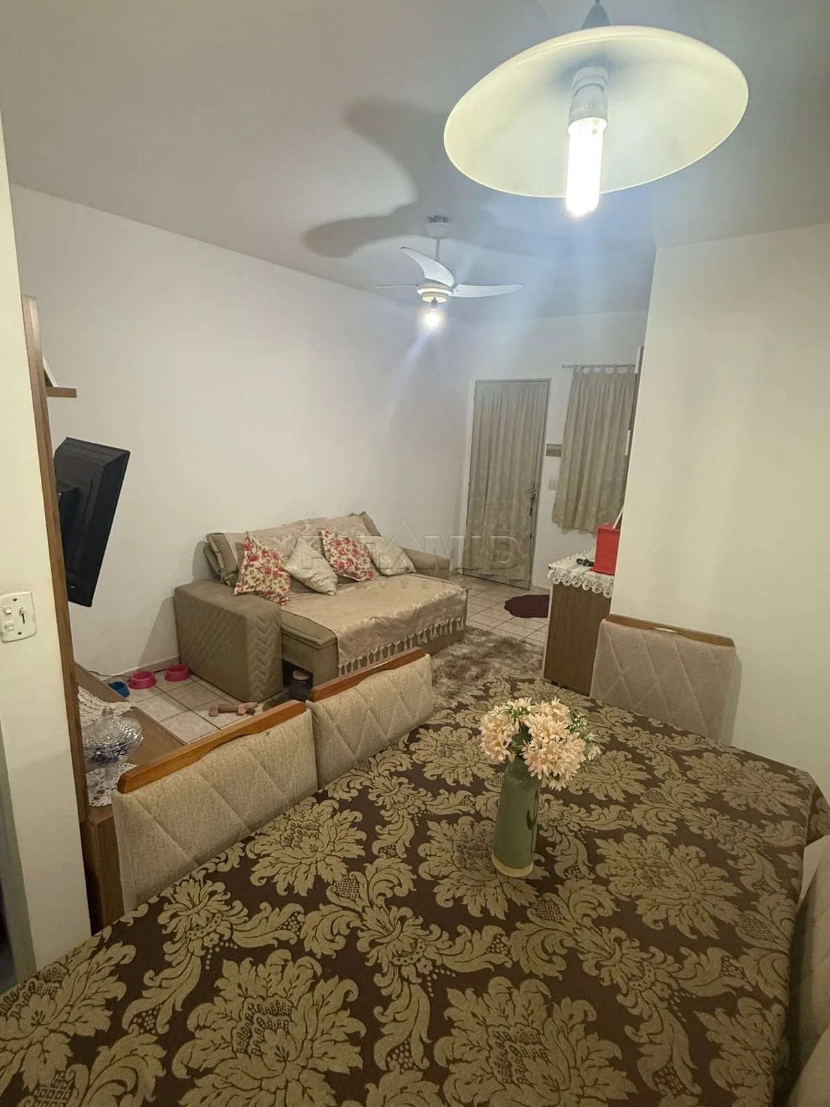 Alugar Casa / Condom&iacute;nio em Ribeir&atilde;o Preto R$ 1.550,00 - Foto 4