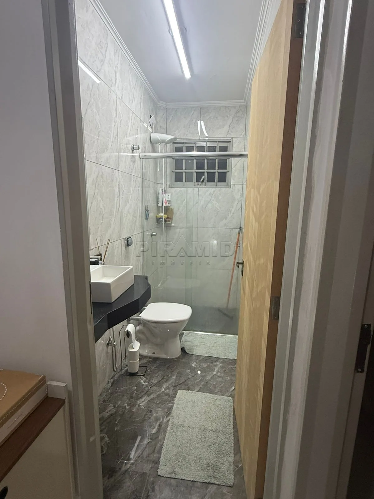 Alugar Casa / Condom&iacute;nio em Ribeir&atilde;o Preto R$ 1.550,00 - Foto 24