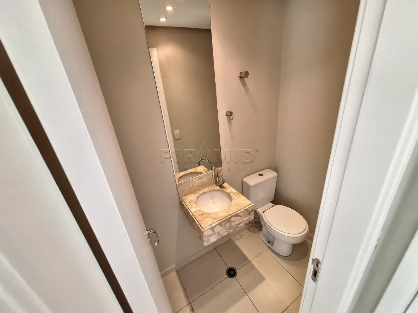 Alugar Apartamento / Padr&atilde;o em Ribeir&atilde;o Preto R$ 3.800,00 - Foto 5