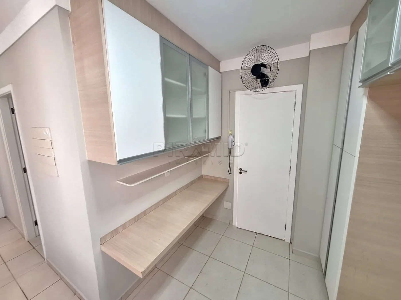 Alugar Apartamento / Padr&atilde;o em Ribeir&atilde;o Preto R$ 3.800,00 - Foto 19
