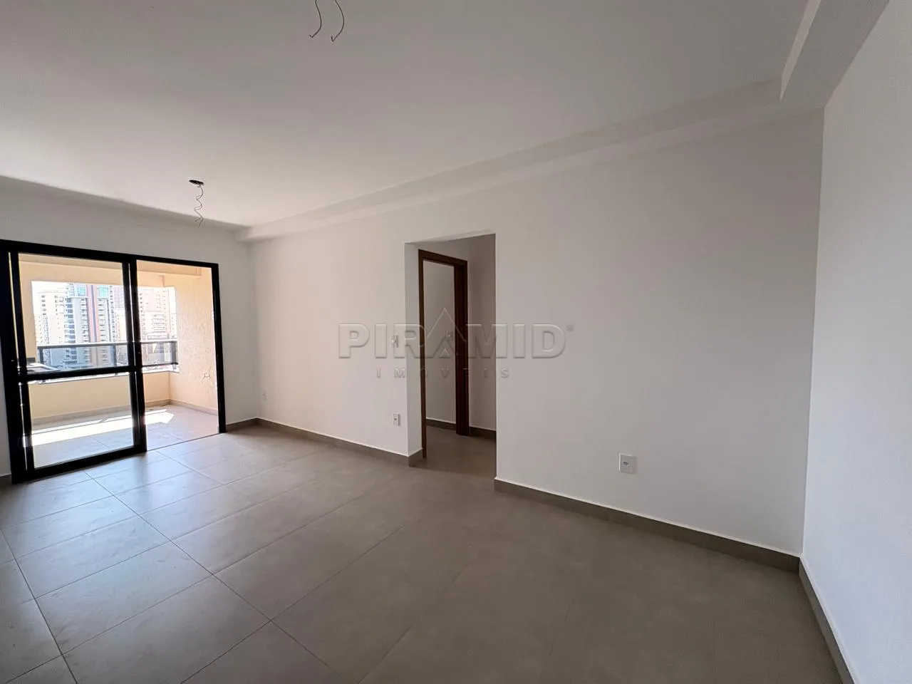 Comprar Apartamento / Padr&atilde;o em Ribeir&atilde;o Preto R$ 680.000,00 - Foto 2