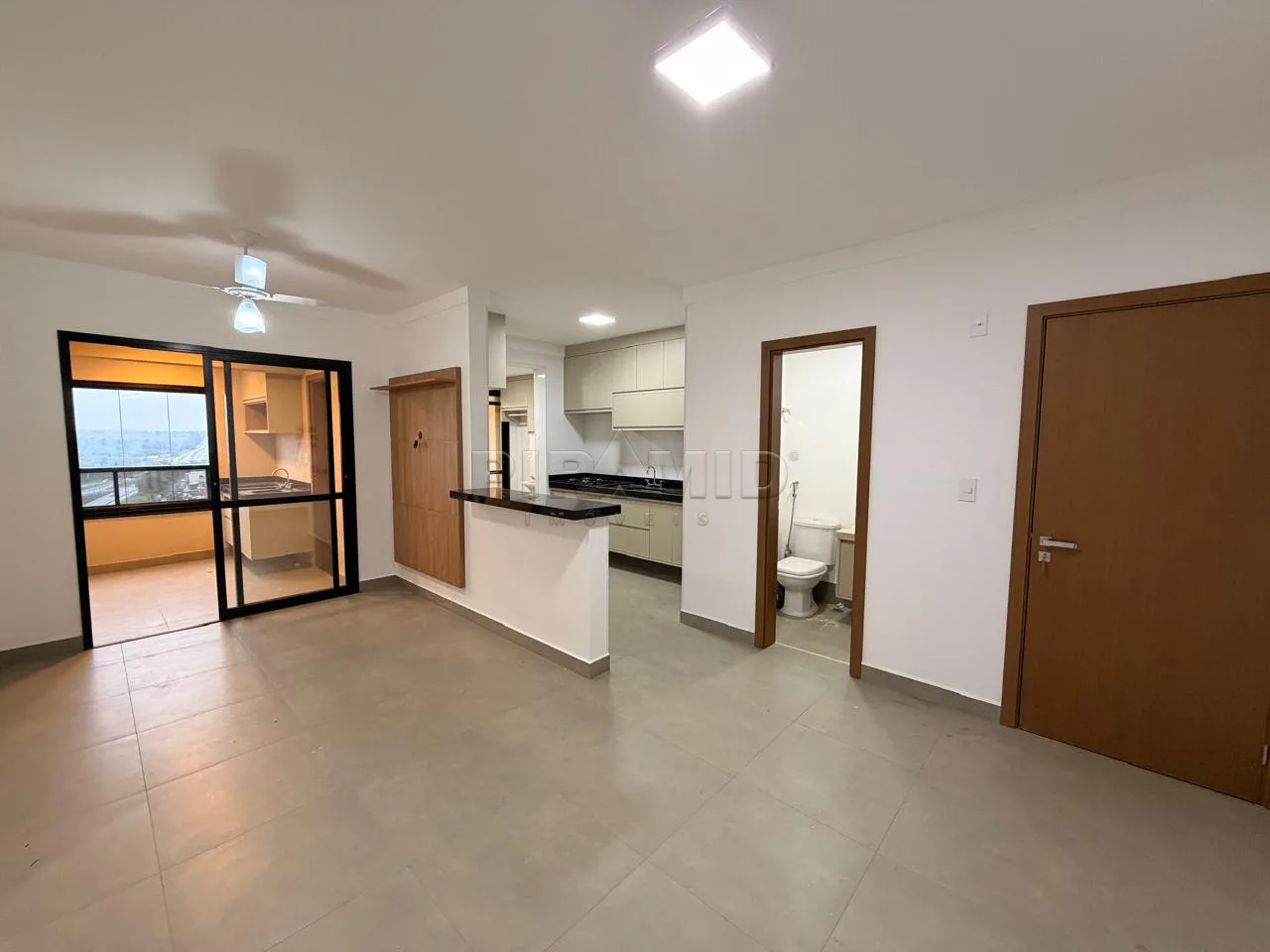 Alugar Apartamento / Padr&atilde;o em Ribeir&atilde;o Preto R$ 4.500,00 - Foto 1