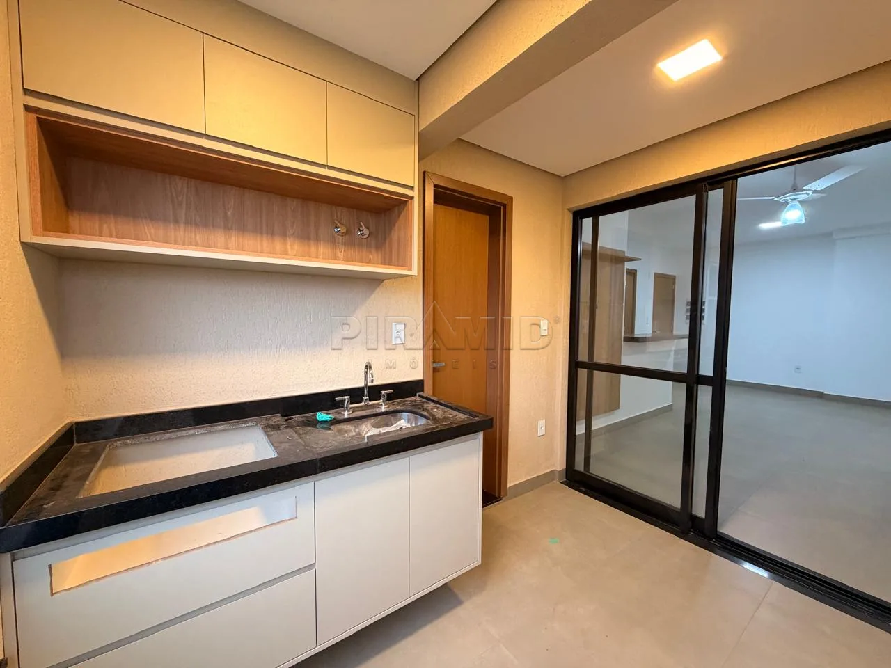 Alugar Apartamento / Padr&atilde;o em Ribeir&atilde;o Preto R$ 4.500,00 - Foto 5