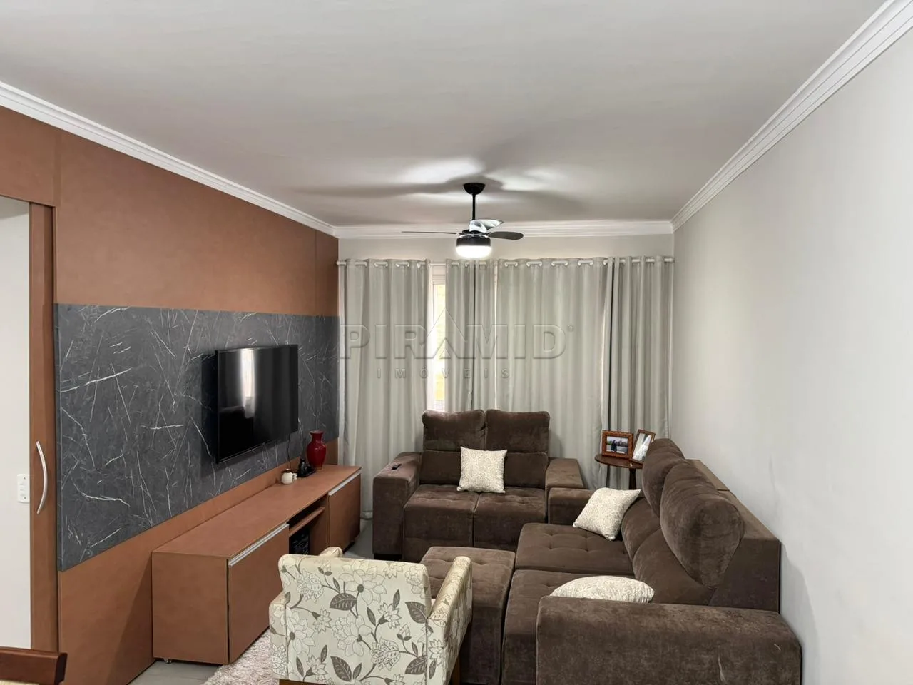 Alugar Apartamento / Padr&atilde;o em Ribeir&atilde;o Preto R$ 2.400,00 - Foto 1