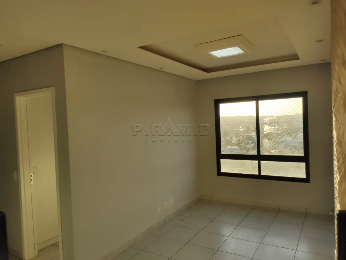 Alugar Apartamento / Padr&atilde;o em Ribeir&atilde;o Preto R$ 1.700,00 - Foto 1