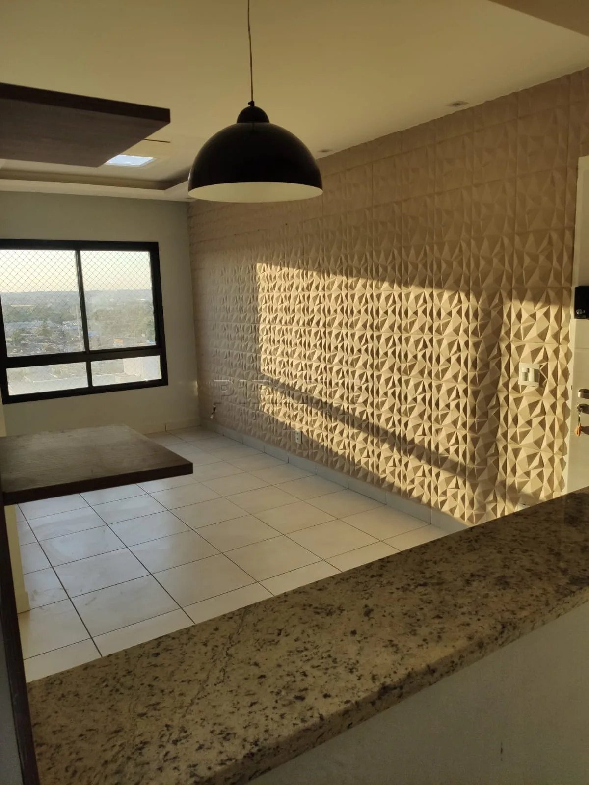 Alugar Apartamento / Padr&atilde;o em Ribeir&atilde;o Preto R$ 1.700,00 - Foto 3